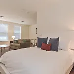 Global Luxury Suites East Boston